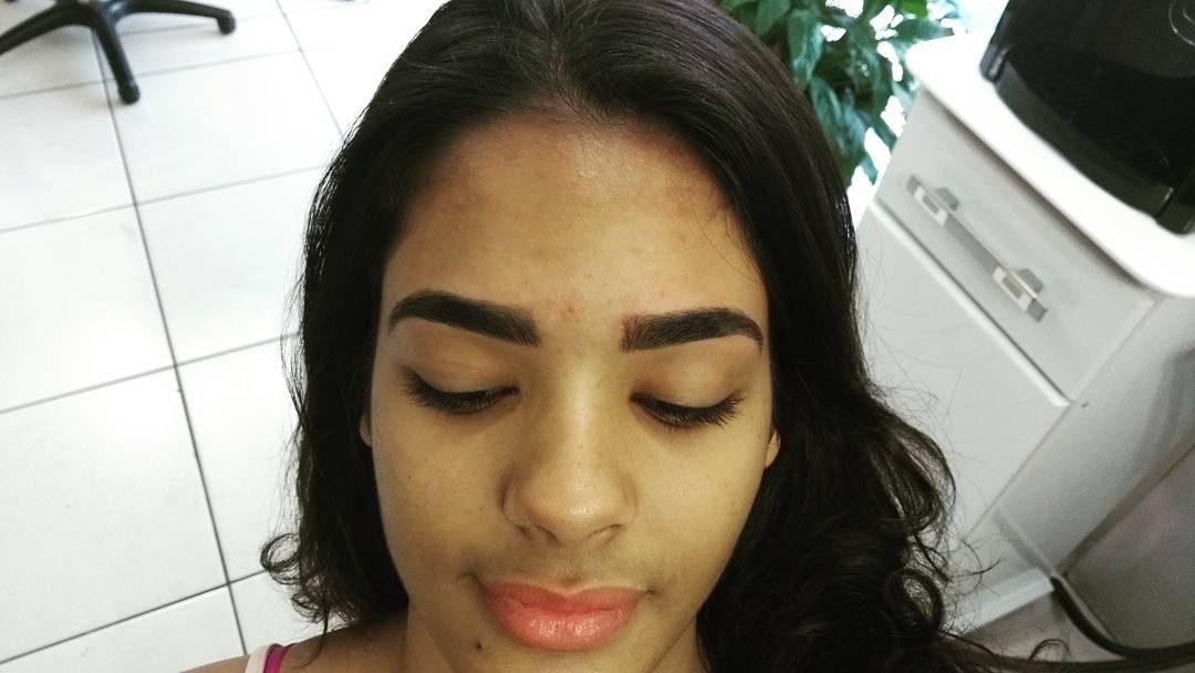 Design de Sobrancelha na Zona Leste SP | Rozi Souza