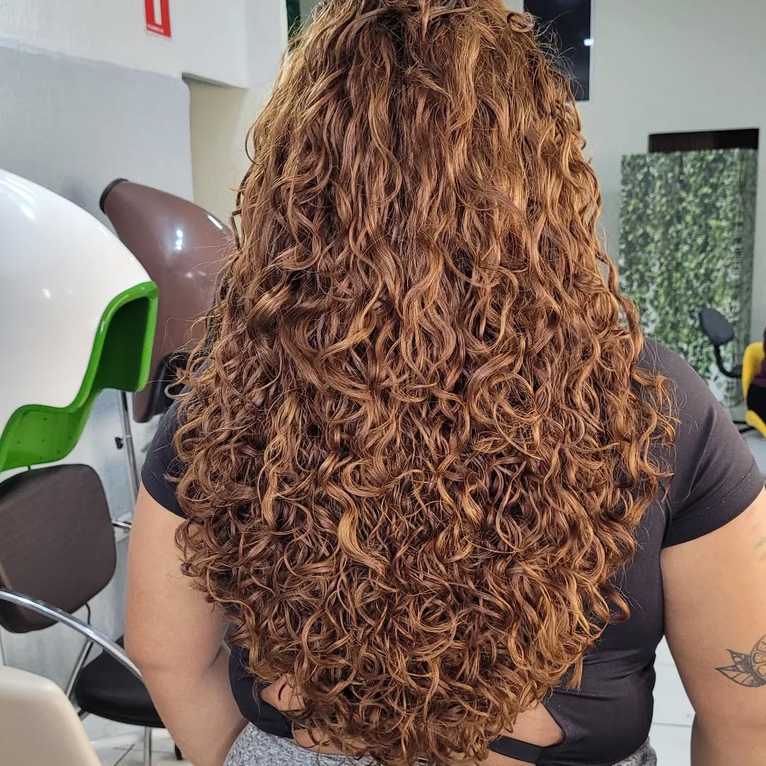 Especialista em Cachos na Zona Leste SP | Rozi Souza